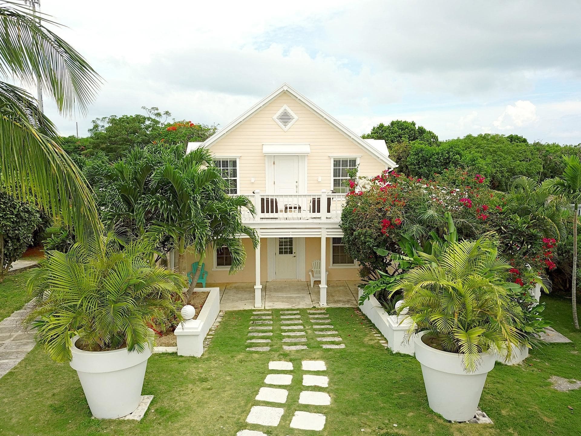 Peach House Upstairs Villa Governor’s Harbour Bagian luar foto